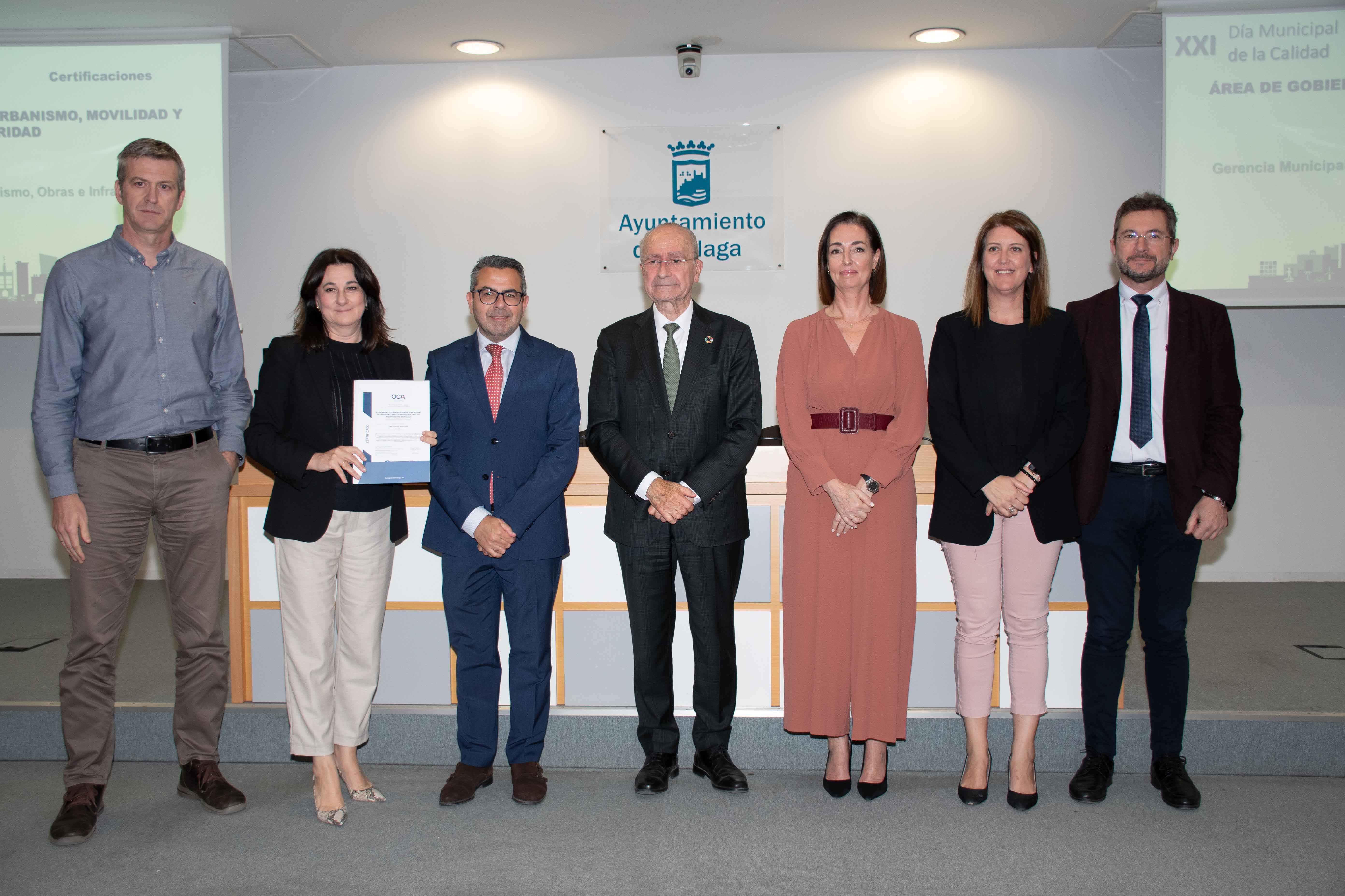 OCA Global realiza la entrega de certificados al Ayuntamiento de Málaga